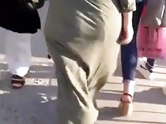 HIjab arabischen Arsch zu Fuß