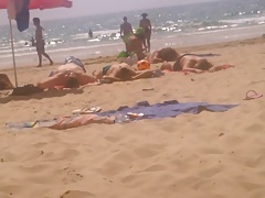 Schwangere MILF Riesige Brüste am Strand