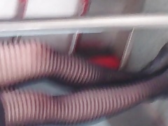 sexy Strümpfe in der U-Bahn